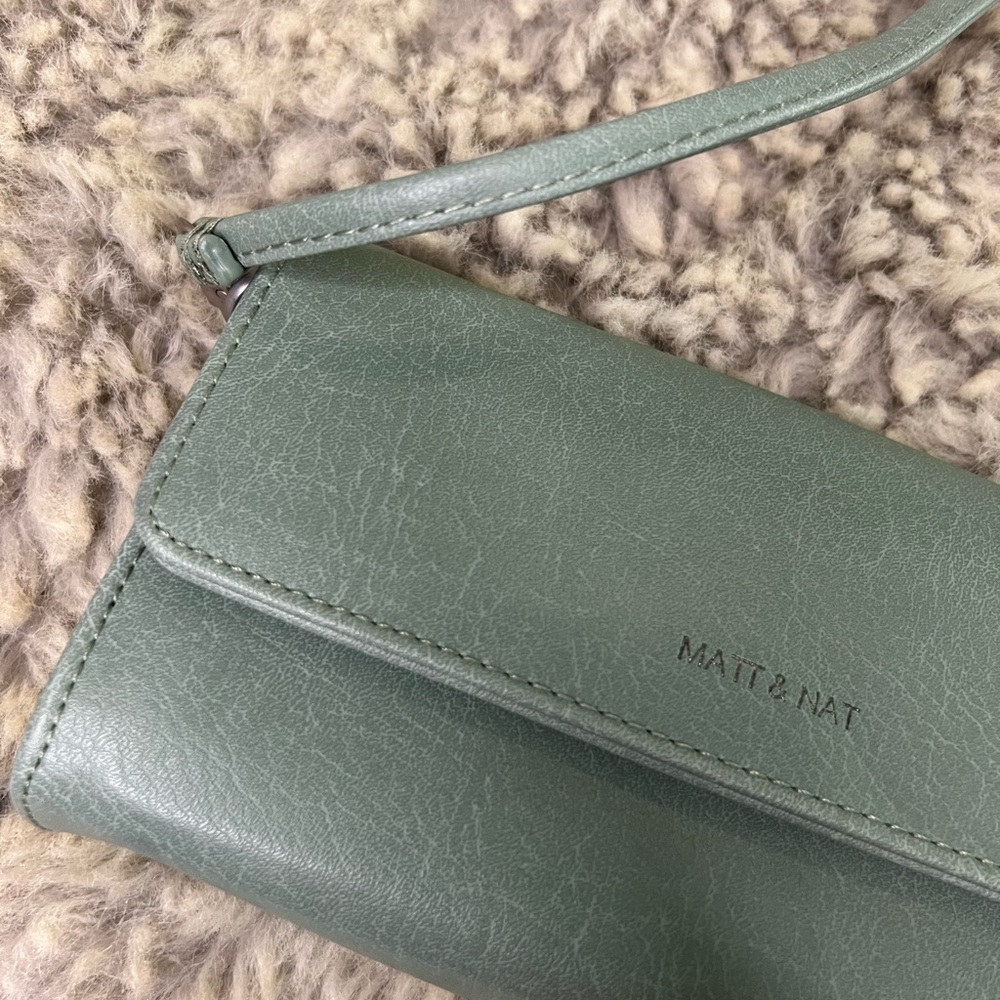 MATT & NAT Vegan Leather Jade Purse